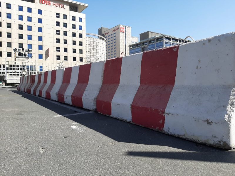concrete barrier
